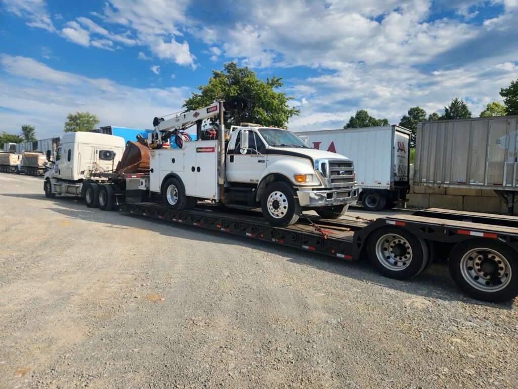Service Crane Truck Lowboy Transport